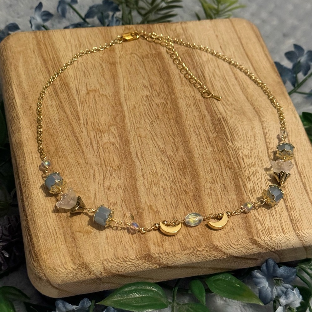 Moon Crystal Choker